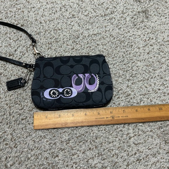 Coach Wristlet - Picture 5 of 6